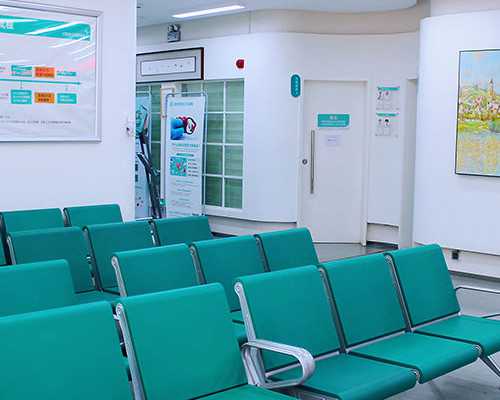 4bb囊胚和冻囊胚解冻移植哪个着床时间更快？